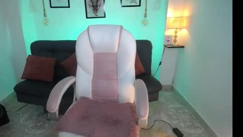 Danna online show from 12.16.25