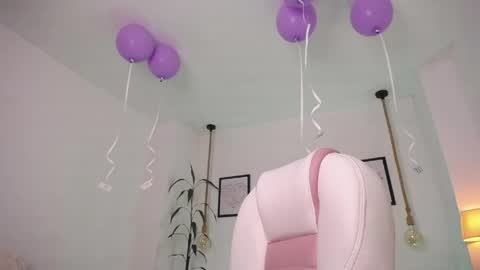 Snapshot of danna_rouse_ chatting on 05.20.26 Danna online show from 05.20.26