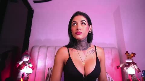 Danna Berlin  online show from 11.08.25