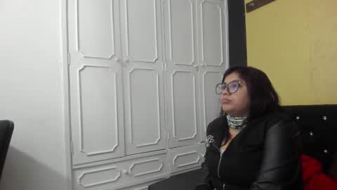 Snapshot of dannagarza chatting on 03.05.25 Danna Garza online show from 03.05.25