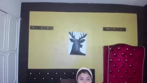 Snapshot of dannagarza chatting on 03.12.25 Danna Garza online show from 03.12.25