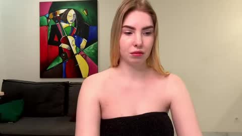 Snapshot of dannamissss chatting on 12.21.24 dannamissss online show from 12.21.24