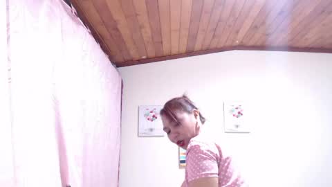 dannamomcerratt online show from 04.27.26