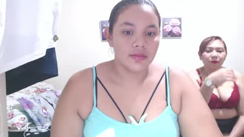Snapshot of dannamomcerratt chatting on 05.21.26 dannamomcerratt online show from 05.21.26