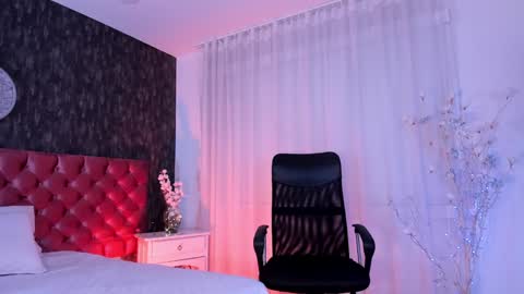 Danna online show from 01.14.25