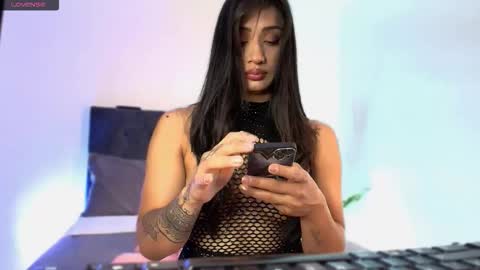 Danna Wells online show from 09.22.25