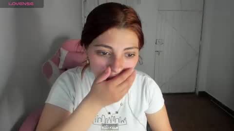 Snapshot of danni_milk69 chatting on 07.01.26 danni_milk69 online show from 07.01.26