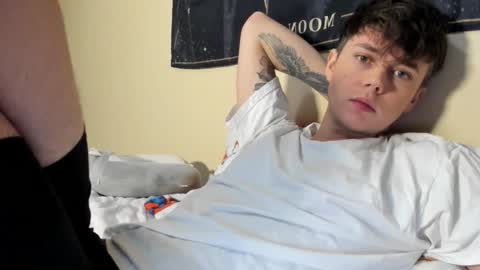 Snapshot of danny_love01 chatting on 12.19.24 danny online show from 12.19.24