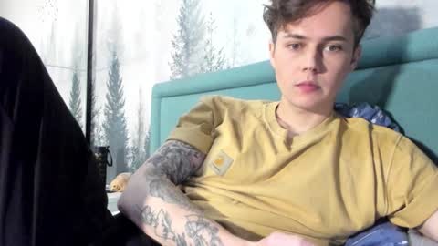 Snapshot of danny_love01 chatting on 12.24.24 danny online show from 12.24.24