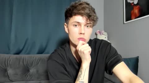Snapshot of danny_love01 chatting on 02.19.25 danny online show from 02.19.25
