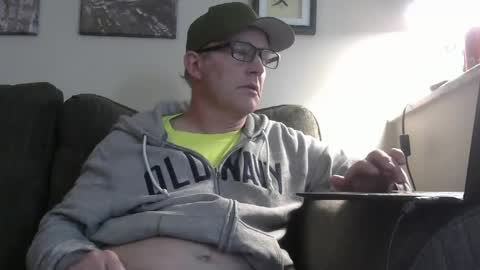 Snapshot of danstevens360 chatting on 10.03.25 danstevens360 online show from 10.03.25