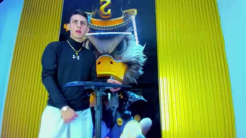 dante_brown1 online show from 12.14.25