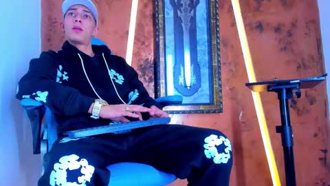 dante_brown1 online show from 12.16.25