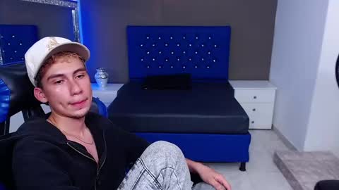 Snapshot of dante_tompson chatting on 02.02.25 Dante online show from 02.02.25