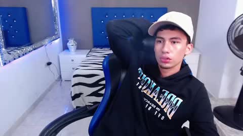 Snapshot of dante_tompson chatting on 02.07.25 Dante online show from 02.07.25