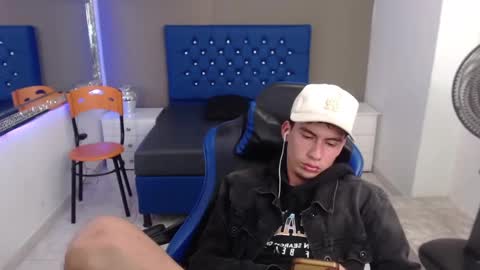 Snapshot of dante_tompson chatting on 02.12.25 Dante online show from 02.12.25