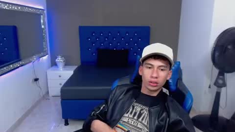 Snapshot of dante_tompson chatting on 02.13.25 Dante online show from 02.13.25