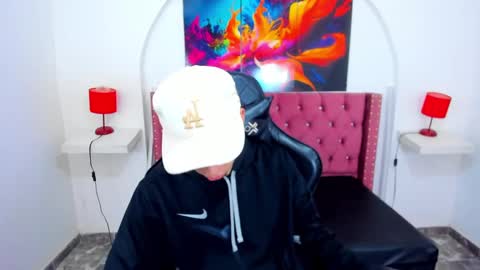 Snapshot of dante_tompson chatting on 02.28.25 Dante online show from 02.28.25