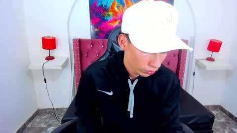 Snapshot of dante_tompson chatting on 02.28.25 Dante online show from 02.28.25