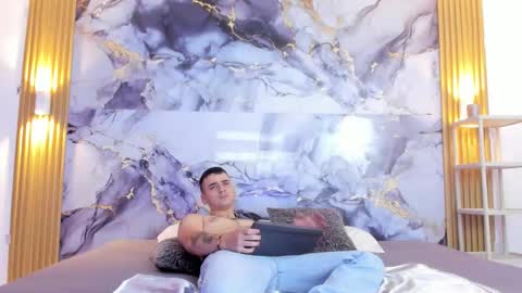 Snapshot of dantee_dark chatting on 12.04.25 DANTE DARK online show from 12.04.25