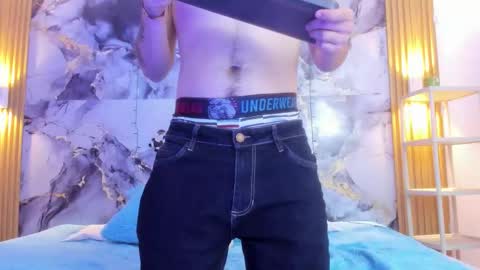 Snapshot of dantee_dark chatting on 12.15.25 DANTE DARK online show from 12.15.25