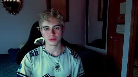 danteobscuro online show from 12.04.25