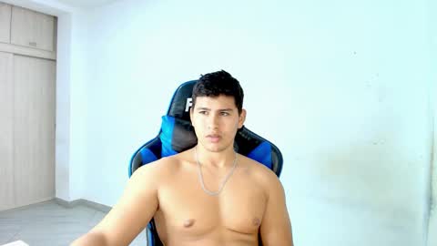 Snapshot of dantraxx chatting on 02.05.26 Dantraxx online show from 02.05.26