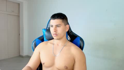 Snapshot of dantraxx chatting on 02.19.26 Dantraxx online show from 02.19.26