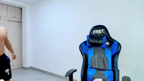 Snapshot of dantraxx chatting on 03.04.26 Dantraxx online show from 03.04.26