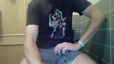 Snapshot of danydotado chatting on 12.13.24 danydotado online show from 12.13.24