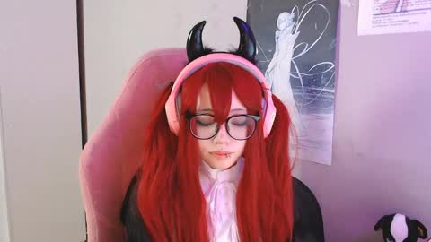 danyelleeyermann online show from 04.22.26