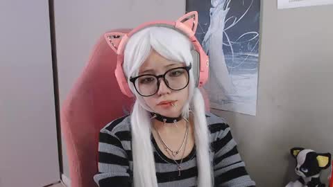 danyelleeyermann online show from 04.27.26