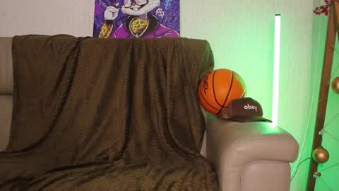 Snapshot of danyx__ chatting on 02.18.26 Dany online show from 02.18.26