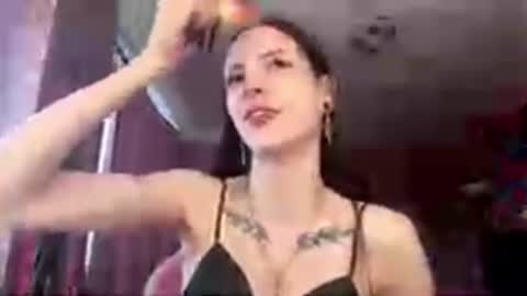 Snapshot of daphinecontrell chatting on 07.05.26 Monika online show from 07.05.26