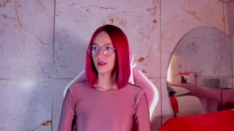 Daphne online show from 10.02.25