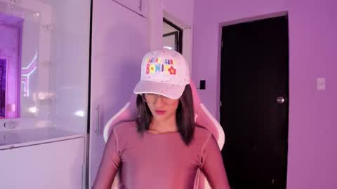 Daphne online show from 11.10.25