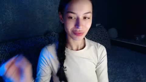 Daphne Darkthorn online show from 11.14.25