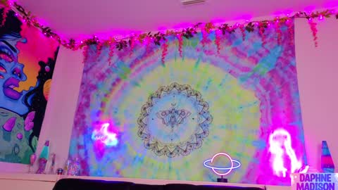 Daphne Madison online show from 03.20.26