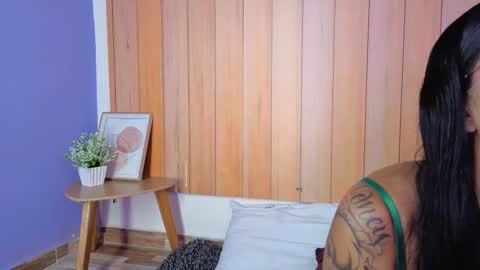 Daphne online show from 12.01.25