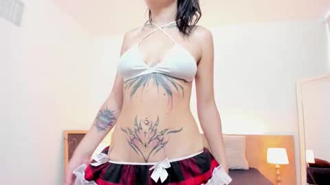 Snapshot of dapphne_blake chatting on 11.18.25 dapphne online show from 11.18.25