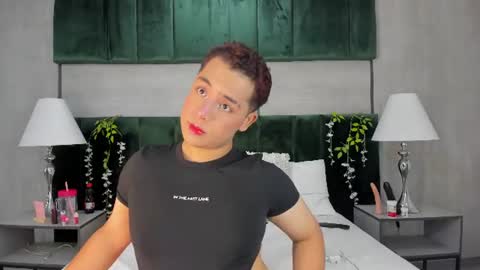 Darian  online show from 06.17.26