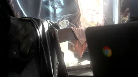 Snapshot of darichrichardson chatting on 12.11.24 Betty and Robert Play time online show from 12.11.24