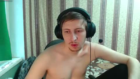 darienlarge online show from 11.08.25