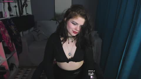 Dari the it woman online show from 01.20.25