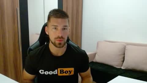 darius_94 online show from 11.20.25