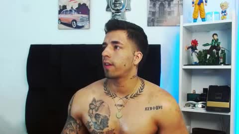 Darius Phoenix  online show from 12.29.24