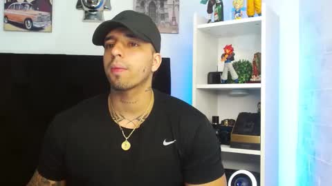 Darius Phoenix  online show from 01.12.25