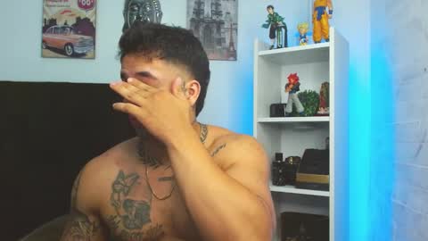 Darius Phoenix  online show from 01.14.25