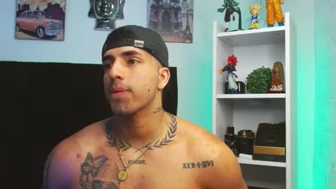 Darius Phoenix  online show from 01.27.25