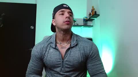 Darius Phoenix  online show from 12.05.25